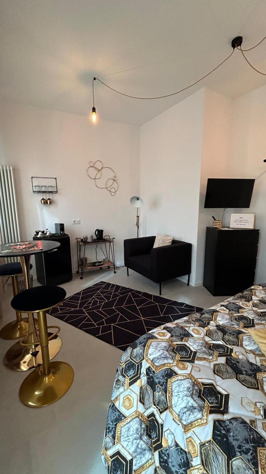 Comfort Accommodation Suite & Le Camere Bergamo Esterno foto